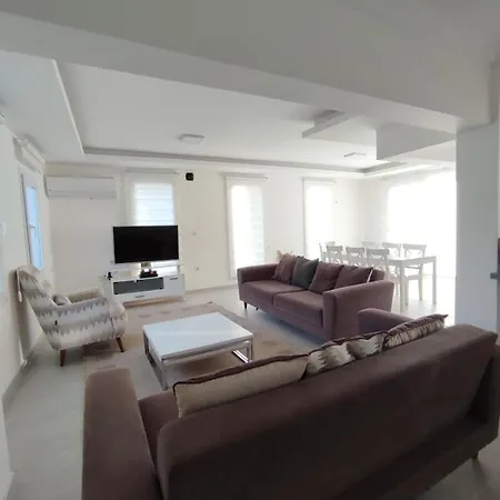 Deniz Yildizi Villa *
